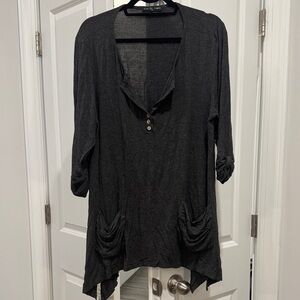 Kim & Cami Charcoal Tunic Top